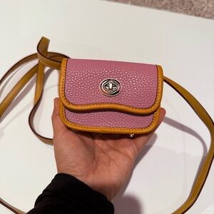 Coachtopia Wavy Wallet Crossbody